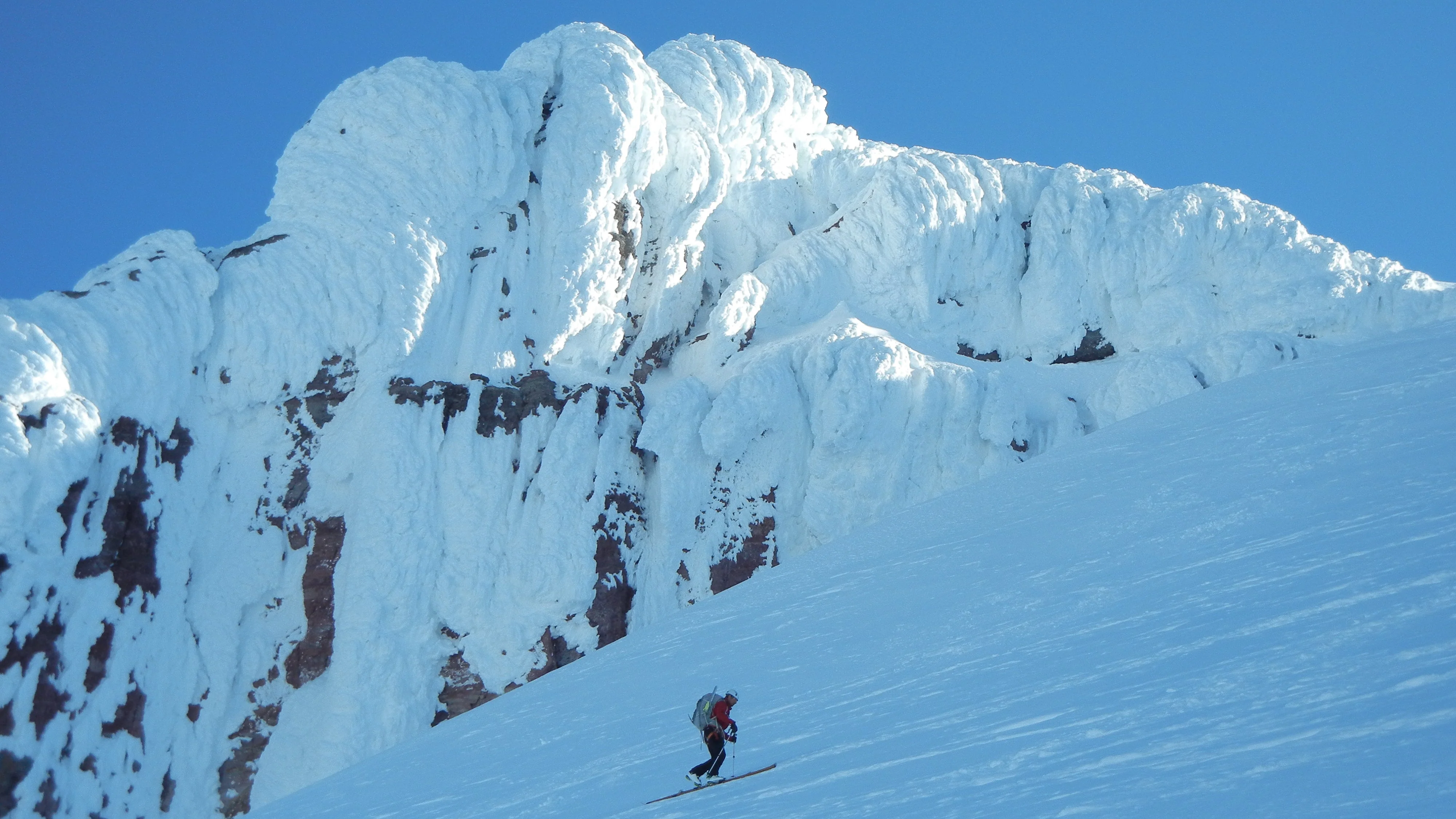 Mt Baker Summit & Ski Descent - Image 5
