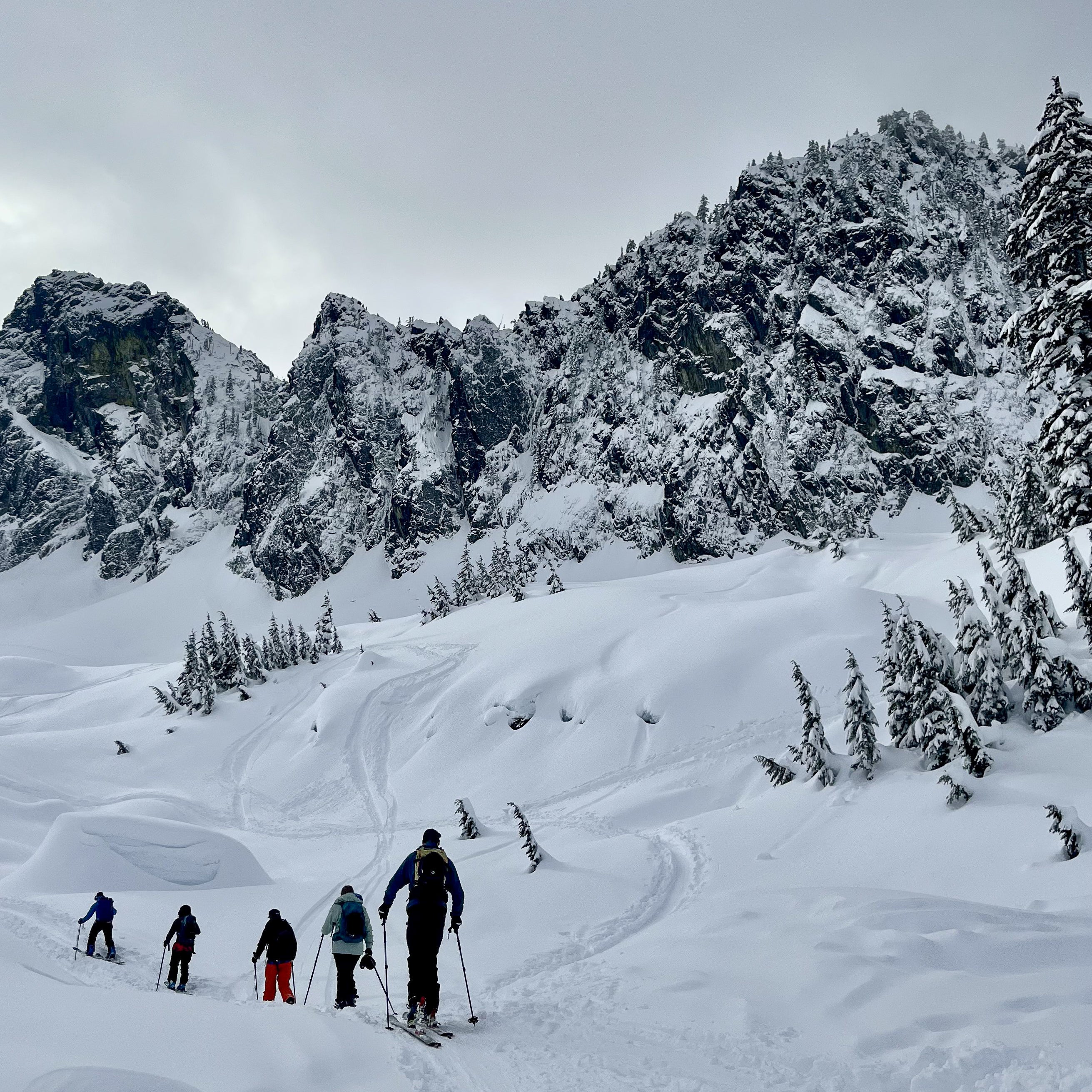 Snoqualmie Pass Backcountry Skiing & Splitboarding - Image 2